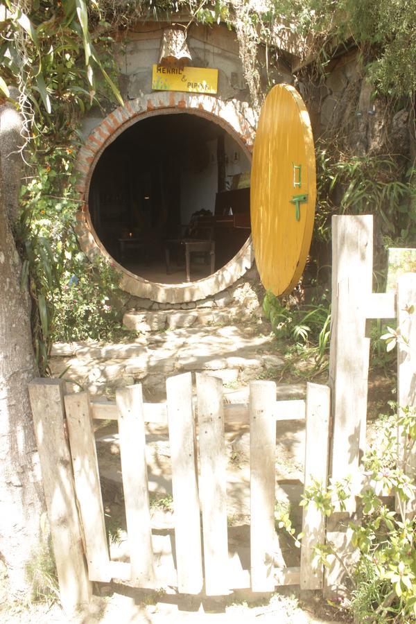 The Hobbit La Comarca Hotel Nueva San Salvador Екстериор снимка