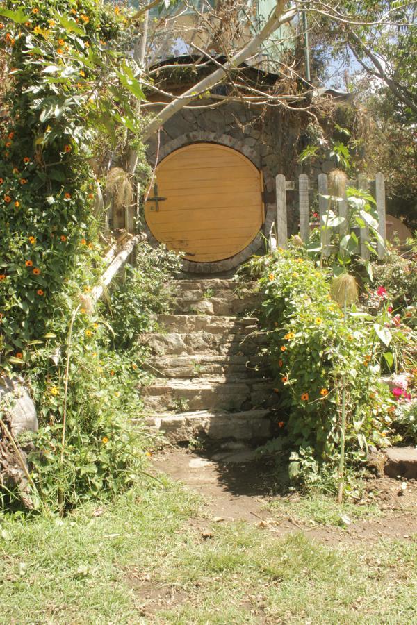 The Hobbit La Comarca Hotel Nueva San Salvador Екстериор снимка