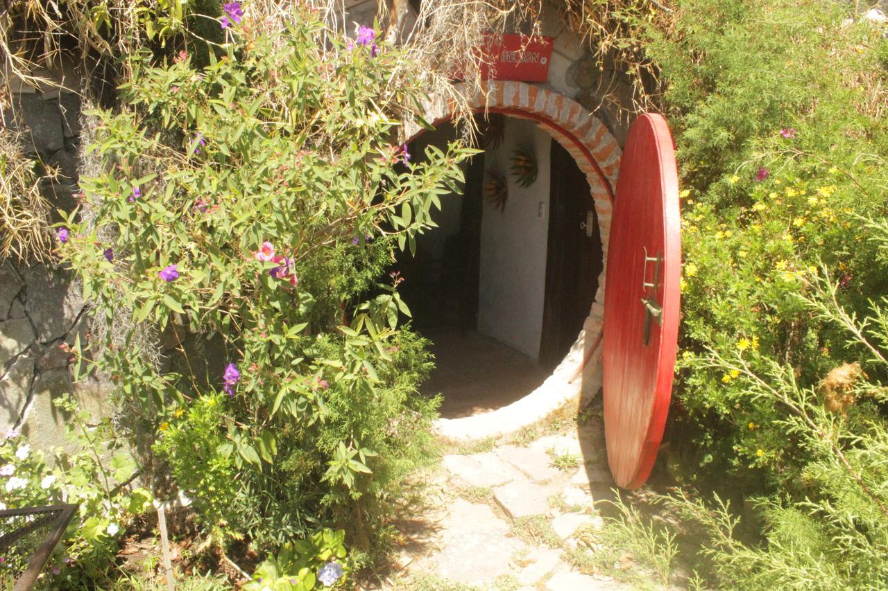 The Hobbit La Comarca Hotel Nueva San Salvador Екстериор снимка